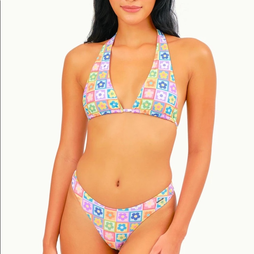 Blackbough swim bikini top and two bottom - Picture 6 of 17